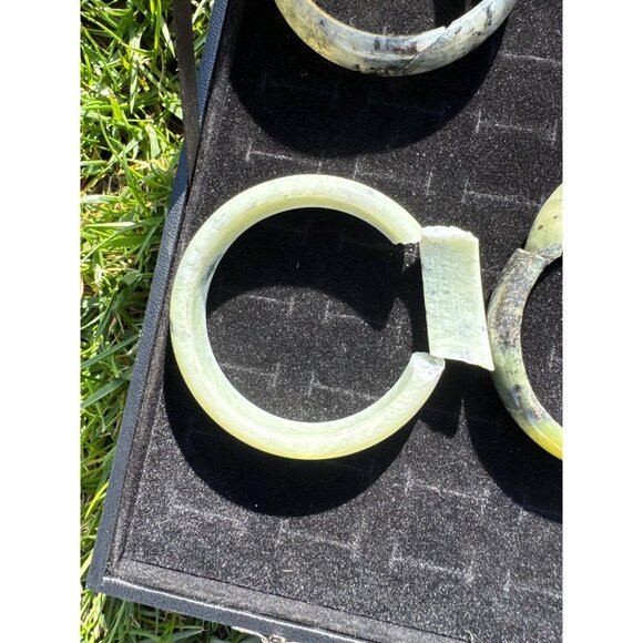 Broken Jade Bangles - Lot of 9 - Picture 7 of 10